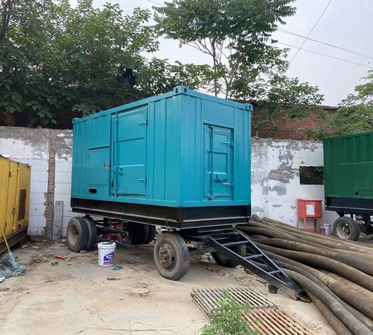 东兴柴油发电机机组的控制器是如何操作使用的?