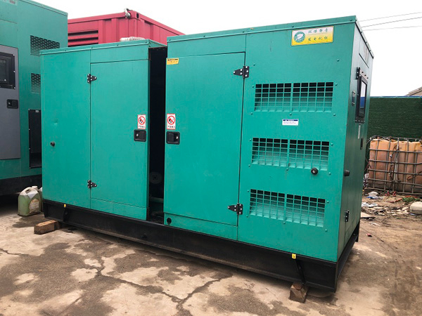 东兴怎样合理控制磷酸铁锂蓄电池的充放电倍率以延长其使用寿命？